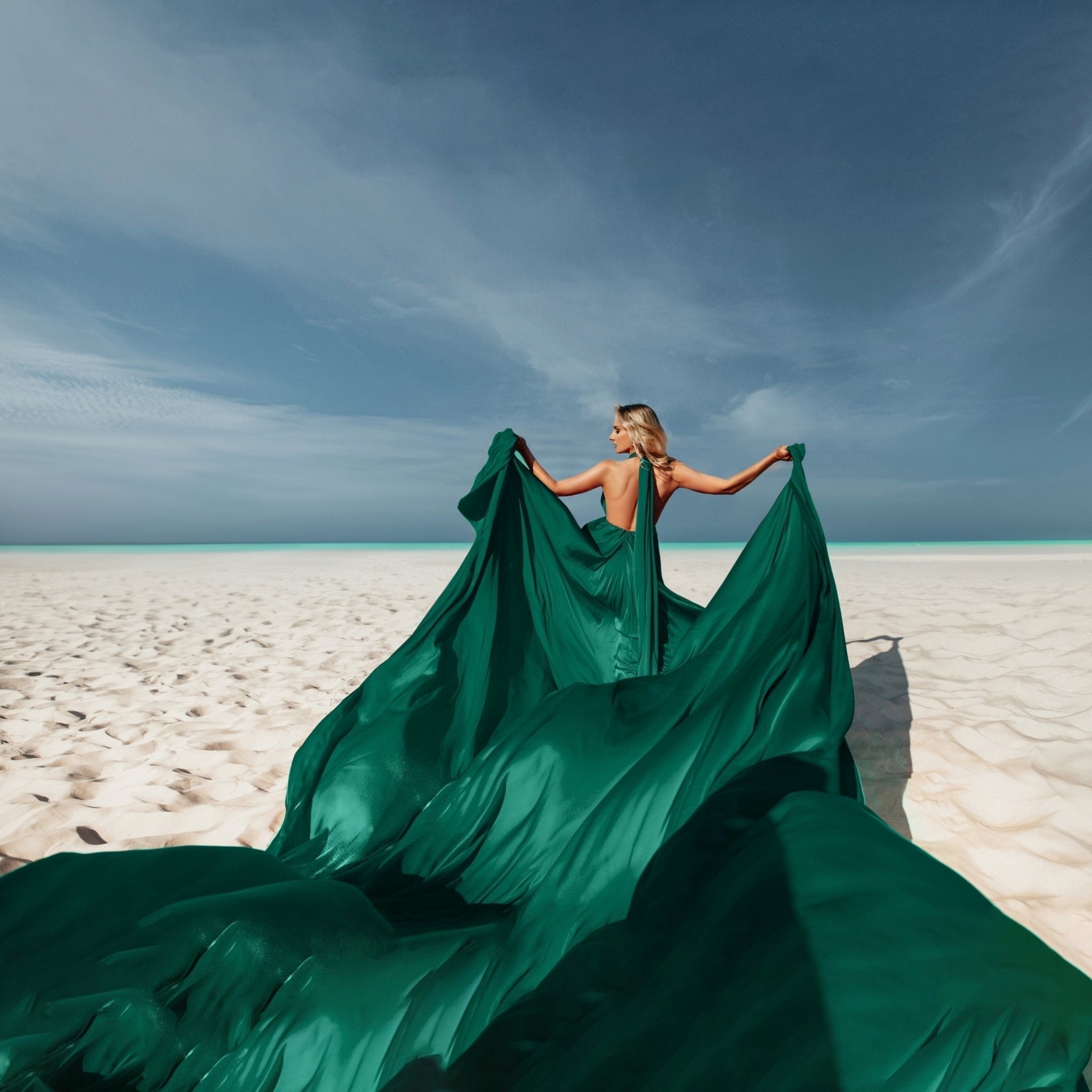 Pink Flying Dress - Santorini Photoshoot Flowy Dress | Lansy Emerald green / length 79 inch (2 m)
